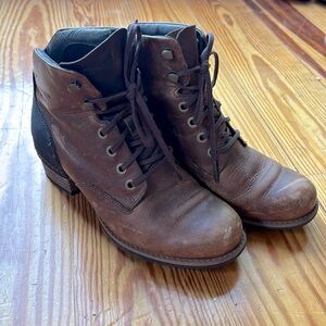 Merrell Women Sz 7 Oak Shiloh Lace Up Performance Boots Brown Leather